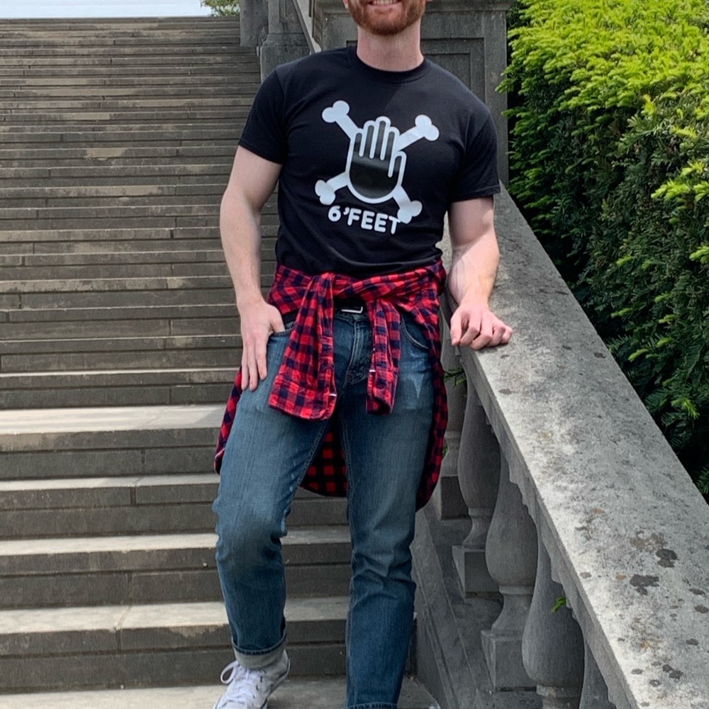 6’ FEET Hand And Cross Bones Tee Shirt